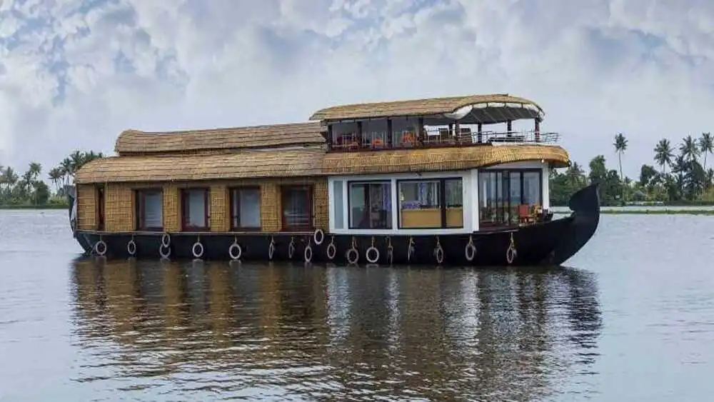 2 BEDROOM SUPER LUXURY HOUSEBOATS - BACKWATER BLISS