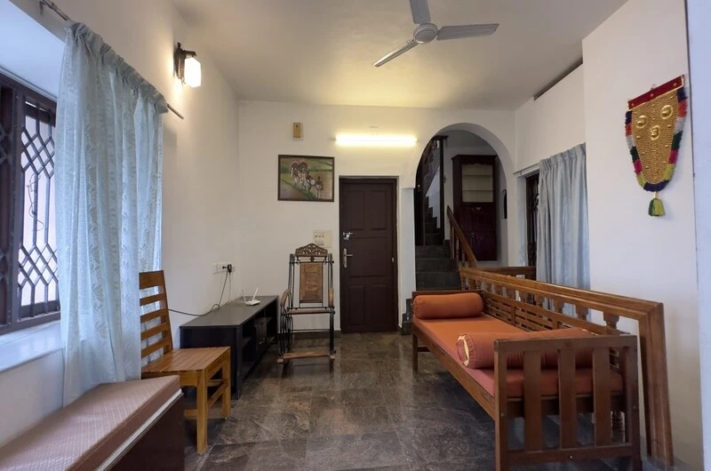 Spacious heritage hall at Lakshmipuram Palace Homestay Kumarakom